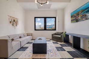 Smart TV, books, offices