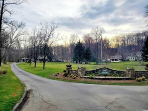 Property grounds - The Studio @ Shiloh S (Leesburg)