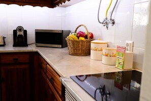 Villa, Smoking | 5 bedrooms - Summer Villa With Heated Private Pool (Faro)