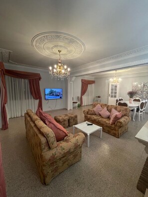 別墅, 吸煙房 | 5 間臥室