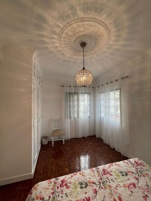 5 bedrooms - Summer Villa With Heated Private Pool (Faro)