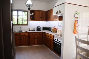 Villa, Smoking - Summer Villa With Heated Private Pool (Faro)