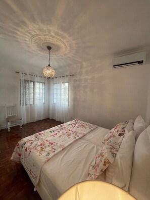 Villa, para fumadores | 5 habitaciones 