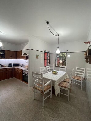 Huvila, tupakointi sallittu | 5 makuuhuonetta