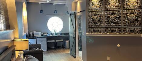 1 habitación, wifi y ropa de cama