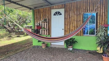 Mặt tiền nơi lưu trú