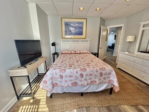 2 bedrooms, WiFi, bed sheets - Seas the Space - St. Regis Condo #1C5 (North Topsail Beach)