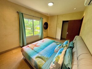 Bügeleisen/Bügelbrett, WLAN, Bettwäsche