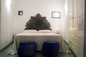 1 makuuhuone, silitysrauta/-lauta, vuodevaatteet