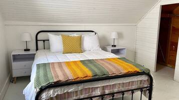 3 habitaciones, escritorio, wifi y ropa de cama