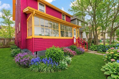 Pethick's Lookout Suite: Family-Friendly Apartment