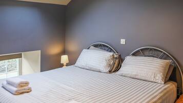 2 bedrooms, free WiFi, bed sheets