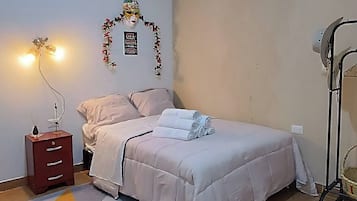 2 bedrooms, WiFi, bed sheets
