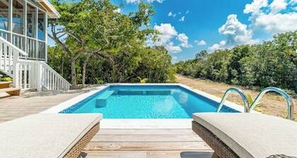 Slack Tide - 2BR House at Secret Beach with Private Pool