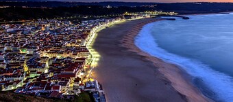 Light Wave Nazare Center 50m Beach