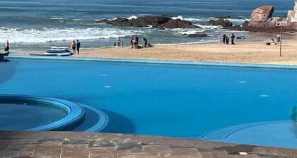YOU CAN BE IN THE POOL SWITH A BEAUTIFULSUNSET AND BEAUTIFUL FROM MAZATLAN