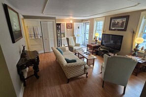 TV - Edward Menchey House (Gettysburg)