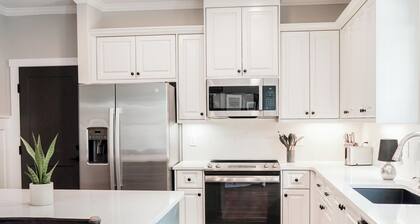 Charming townhome Lincolnton - perfect for fishing tournaments or lake getaway!