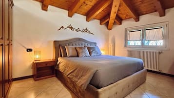 1 Schlafzimmer, Reisekinderbett, kostenloses WLAN, Bettwäsche