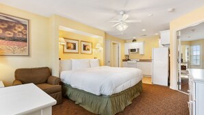 2 bedrooms, iron/ironing board, bed sheets - Expansive Lake-Access Condo with Tranquil Views, Community Pool, Mini Golf & Free Daily Tickets (Kimberling City)