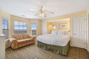 2 slaapkamers, een strijkplank/strijkijzer, beddengoed