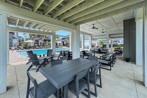 Outdoor dining - Pet-Friendly/Boat Slip| Outdoor Pool | Fenced-In Backyard | Innerarity Point (Pensacola)