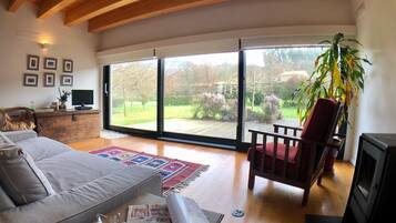 House | 1 bedroom