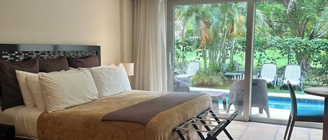 1 bedroom, in-room safe, WiFi, bed sheets