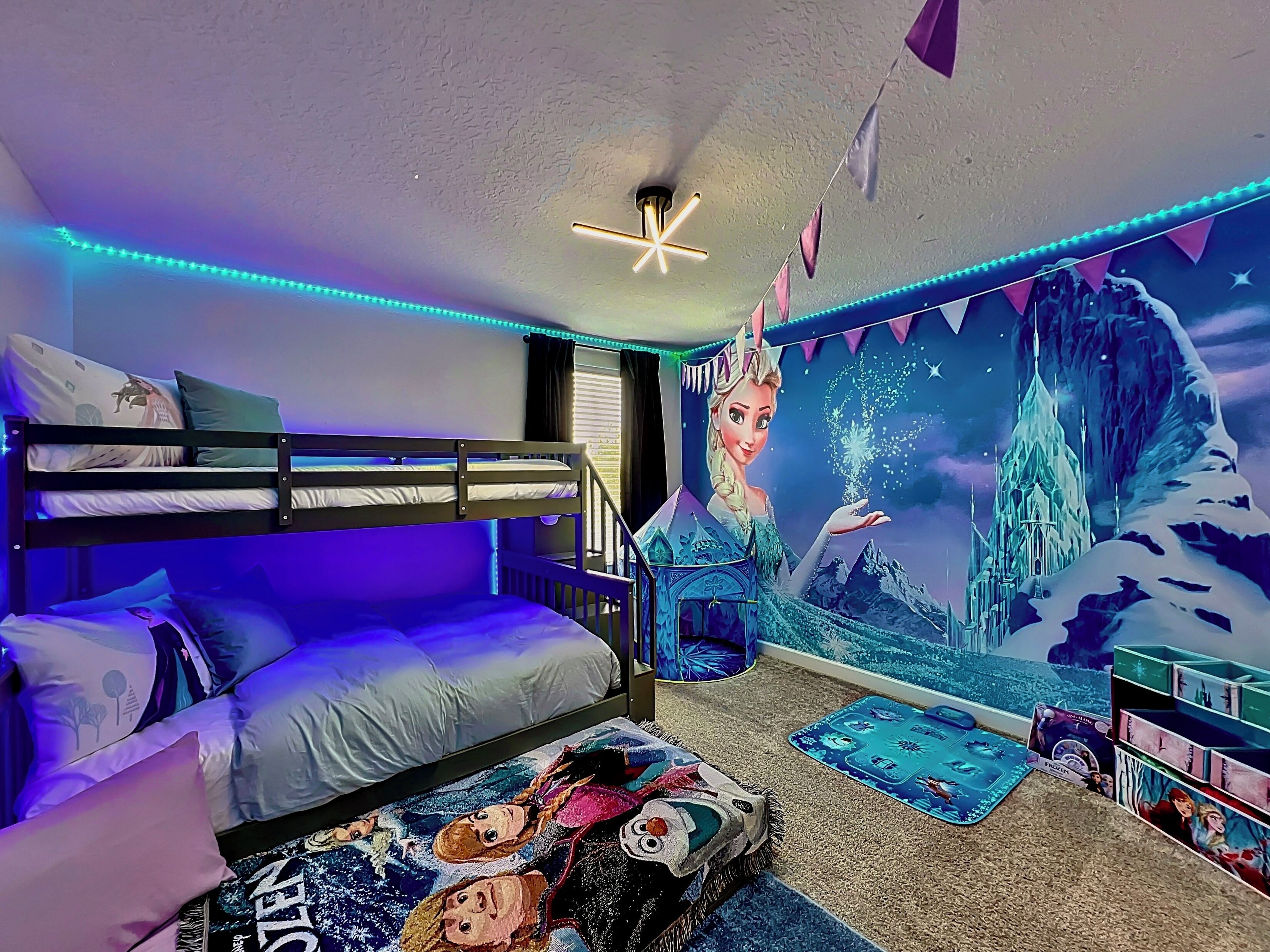 9 habitaciones, tabla de planchar con plancha y cuna de viaje 