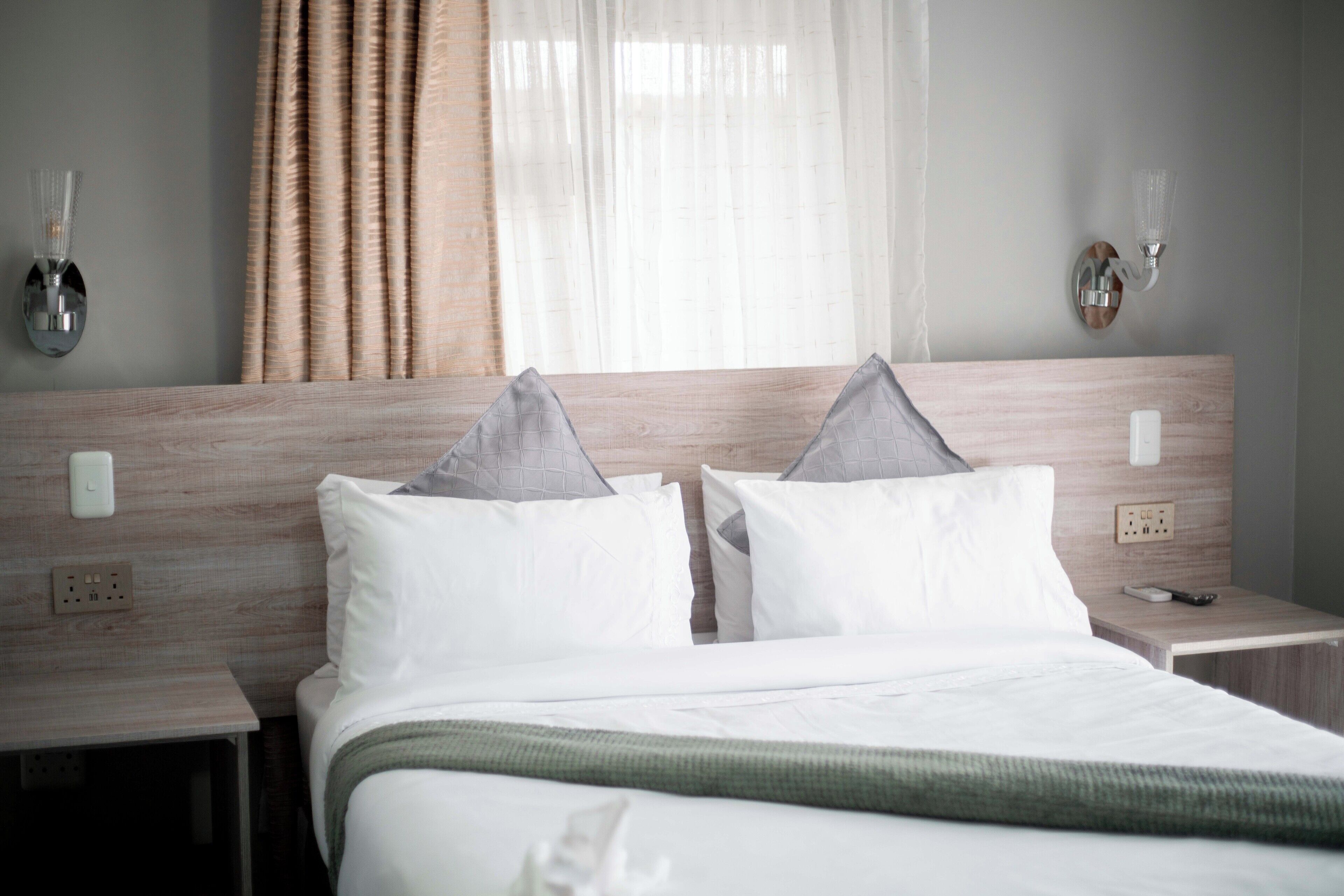 Standard Double Room, Patio | Iron/ironing board, free WiFi