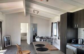 Dining - Darlington Point Accommodation Village (Darlington Point)