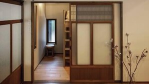 经济双床房 | 客房内用餐