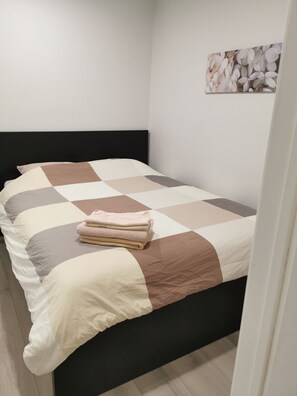 2 間睡房、熨斗/熨衫板、Wi-Fi、床單