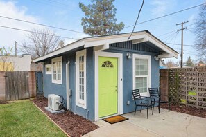 Exterior - Le Petite Willow - Guesthouse (Modesto)