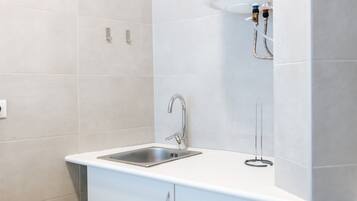 Apartment, Smoking | 1 bedroom