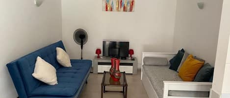 Apartment, Smoking