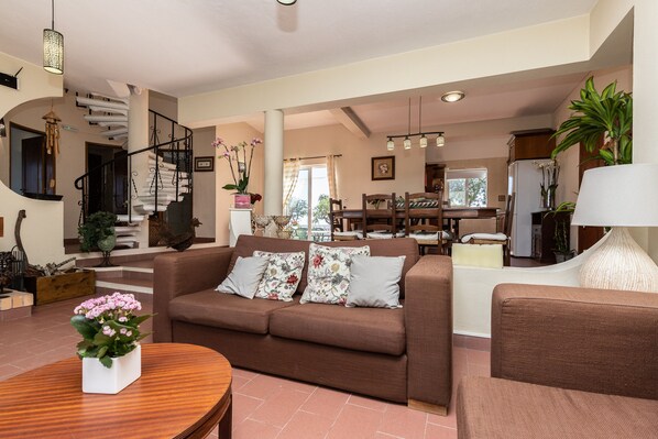 Villa | 3 bedrooms - Looking to Landscape Sea View Private Pool Villa (Loulé)