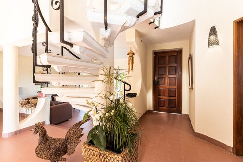 Looking to Landscape Sea View Private Pool Villa