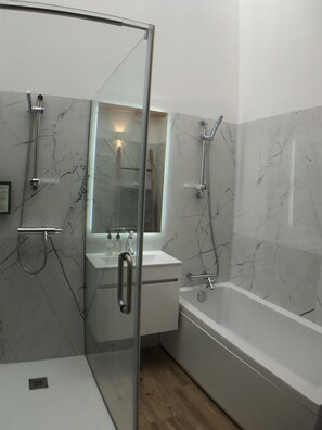 Casa, para fumadores | 2 habitaciones 