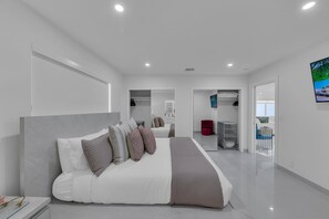 3 عدّة غرف نوم ومكواة/لوح كي وسرير سفر وواي فاي مجانًا