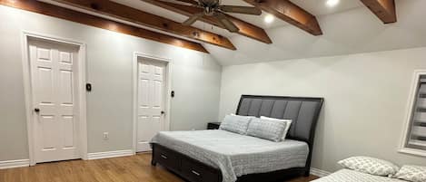 3 bedrooms, free WiFi, bed sheets