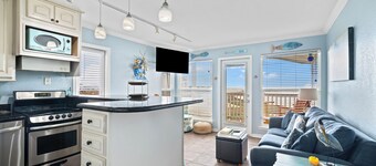 Come enjoy the Ocean Breeze