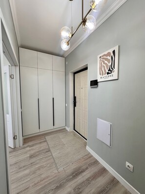 Condo superior, cocina, vista a la ciudad | Terraza o patio