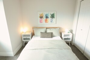 3 habitaciones, tabla de planchar con plancha, cuna de viaje y wifi 