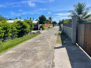 Property grounds - Heipoe Lodge (Avera, Raiatea)