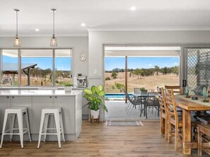 Dining - Barakee Homestead Awaits!
Escape to Our Country Oasis nestled in the Scenic Rim! (Rosevale)