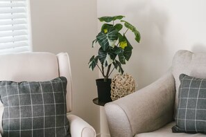 Interior - Beautiful Spacious Apartment Near Downtown LA (East Los Angeles)