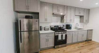 Beautiful Spacious Apartment Near Downtown LA