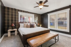 3 habitaciones, tabla de planchar con plancha y cuna de viaje 