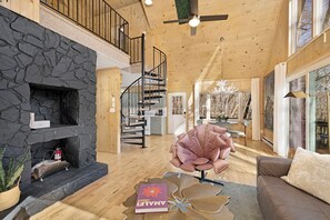 TV, fireplace - Cozy Chalet Getaway, Hot Tub, Pet-Friendly, WiFi, AC in Seven Devils (Seven Devils)